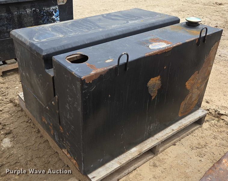 image for item EN3723 Truck parts