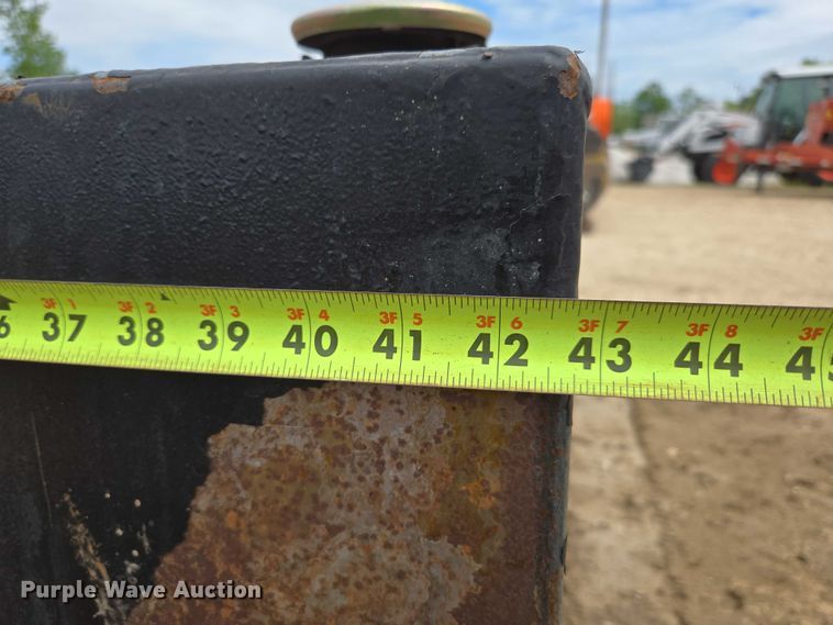 image for item EN3723 Truck parts