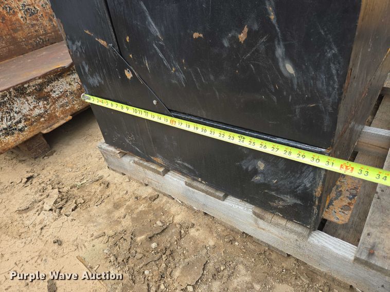 image for item EN3723 Truck parts