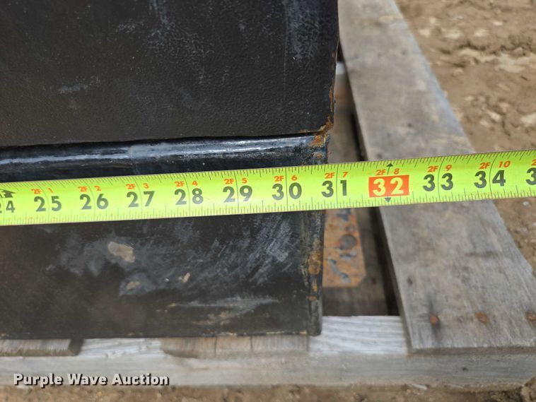 image for item EN3723 Truck parts