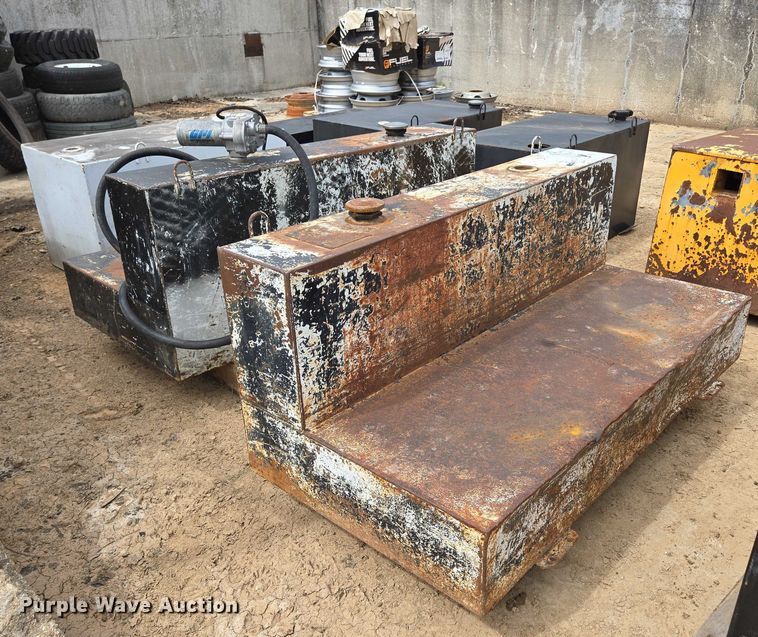 image for item EN3723 Truck parts