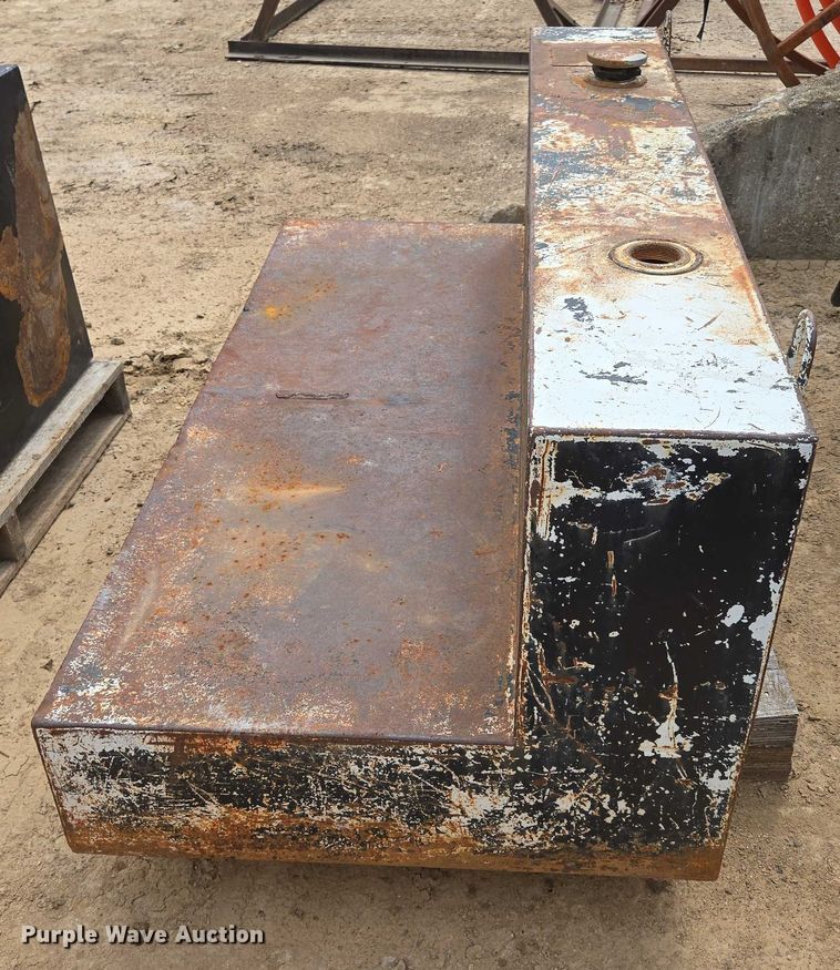 image for item EN3723 Truck parts