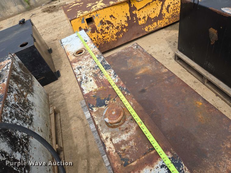 image for item EN3723 Truck parts