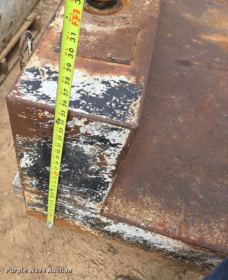 image for item EN3723 Truck parts