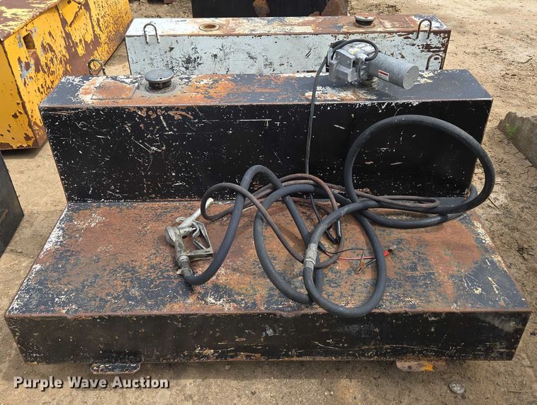 image for item EN3723 Truck parts