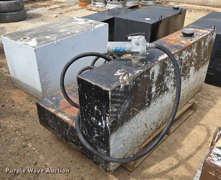 image for item EN3723 Truck parts