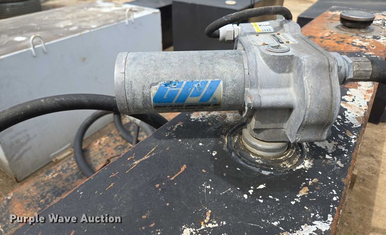 image for item EN3723 Truck parts