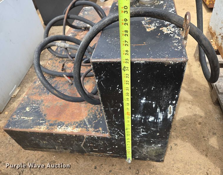 image for item EN3723 Truck parts