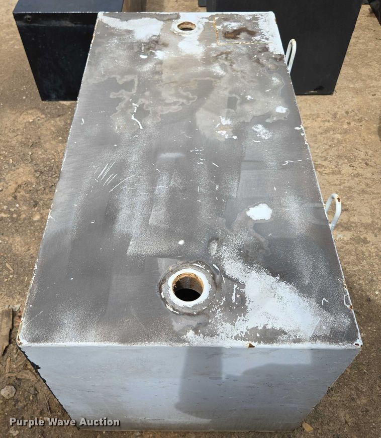 image for item EN3723 Truck parts