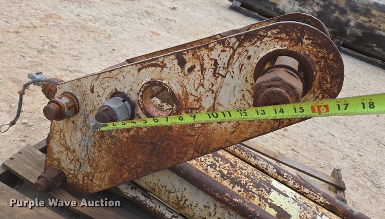 image for item EN3724 Kent breaker