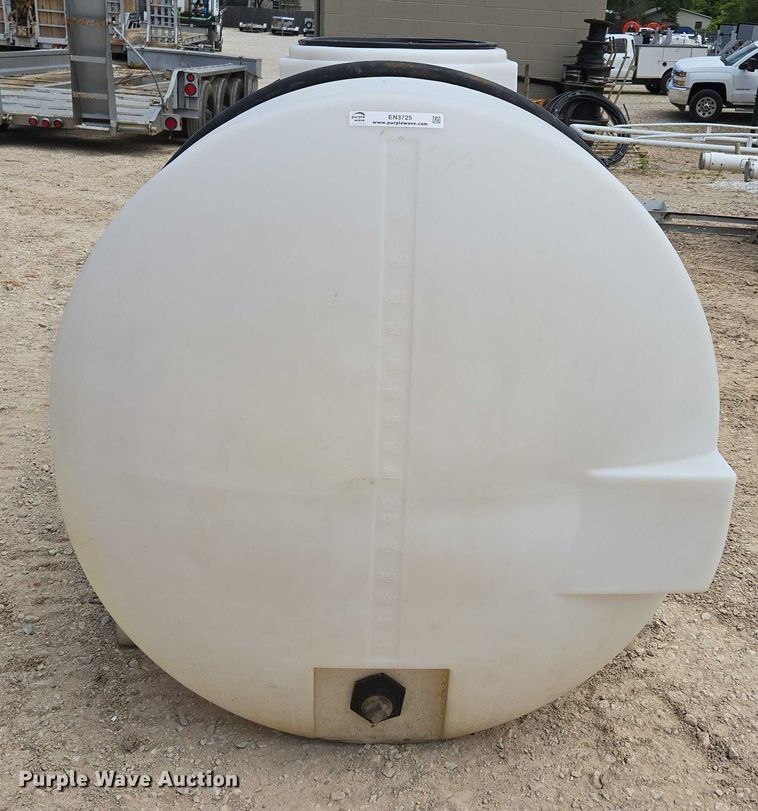 image for item EN3725 Water tank