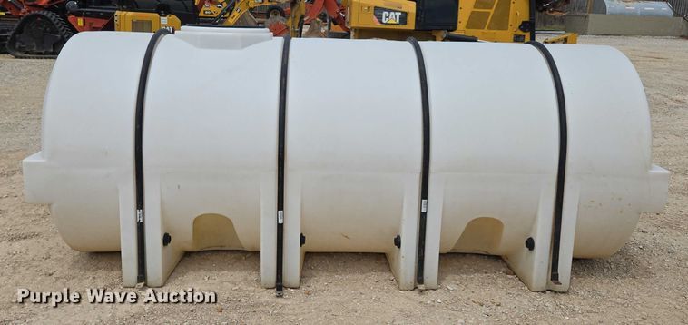 image for item EN3725 Water tank