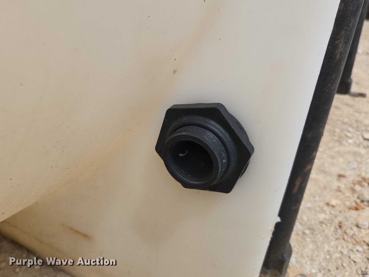 image for item EN3725 Water tank