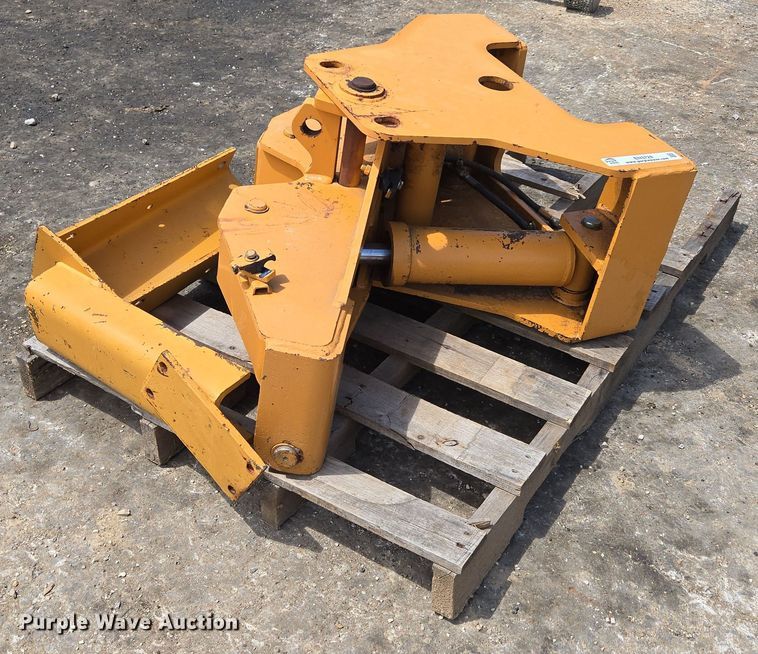 image for item EN3728 Case backfill blade mounting bracket