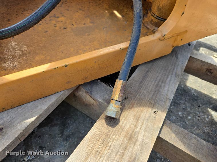 image for item EN3728 Case backfill blade mounting bracket