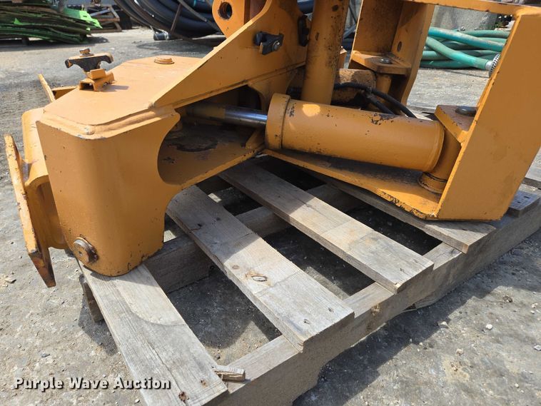 image for item EN3728 Case backfill blade mounting bracket