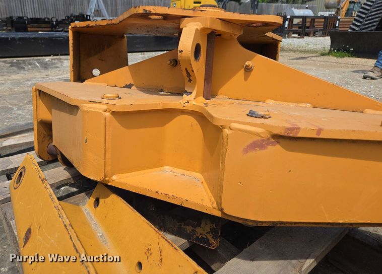 image for item EN3728 Case backfill blade mounting bracket