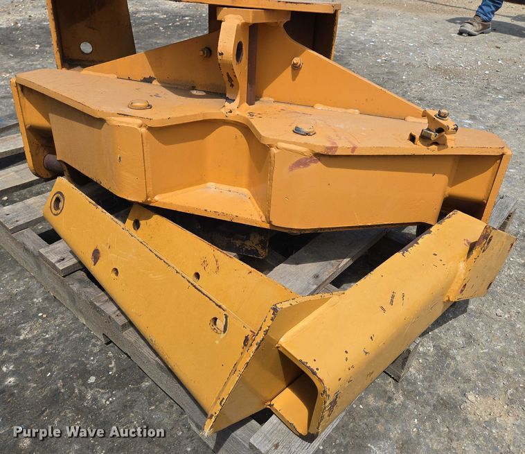 image for item EN3728 Case backfill blade mounting bracket