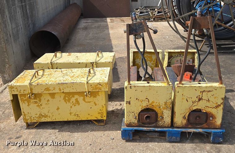 image for item EN3730 (2) PowerRam 1825 pipe pusher