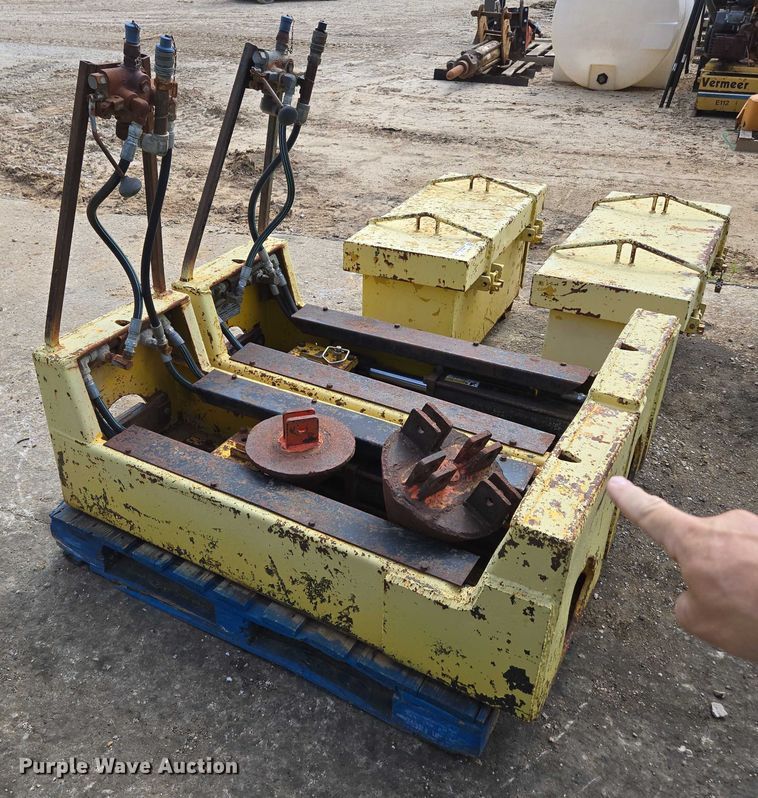 image for item EN3730 (2) PowerRam 1825 pipe pusher