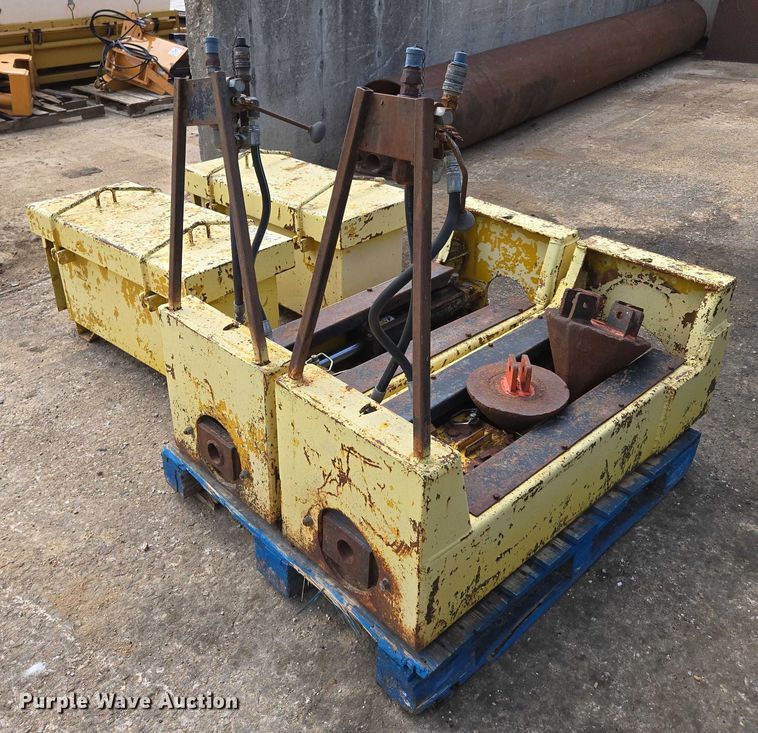 image for item EN3730 (2) PowerRam 1825 pipe pusher