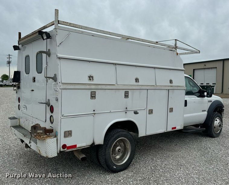 image for item EN4533 2006 Ford F550 Super Duty utility / service truck