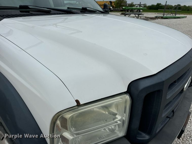image for item EN4533 2006 Ford F550 Super Duty utility / service truck