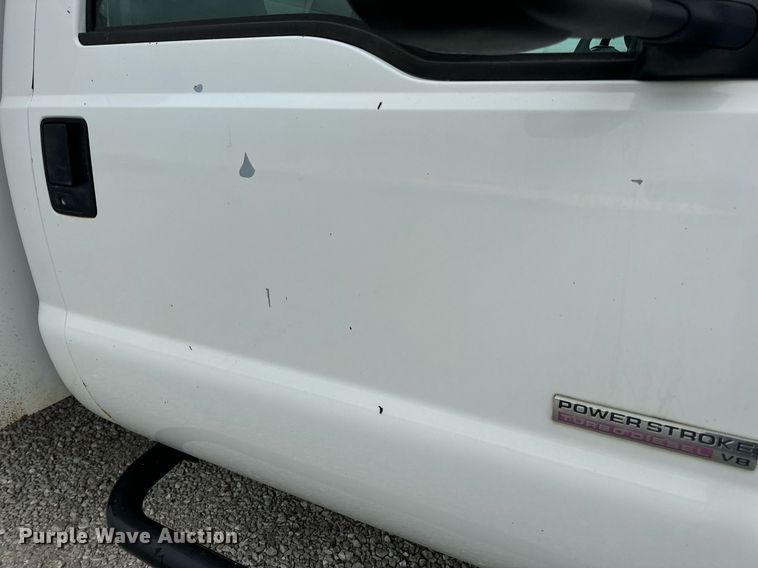 image for item EN4533 2006 Ford F550 Super Duty utility / service truck