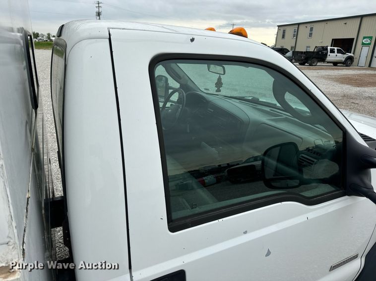 image for item EN4533 2006 Ford F550 Super Duty utility / service truck