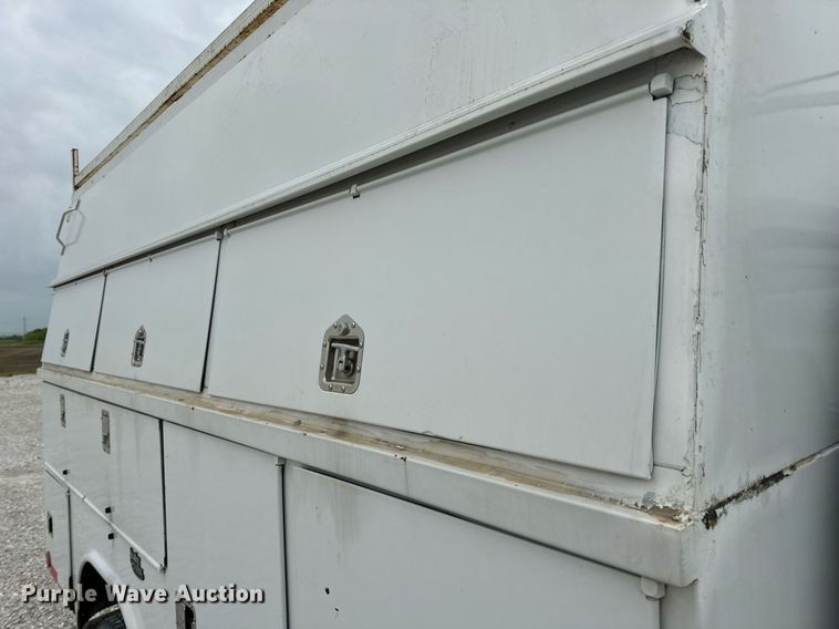 image for item EN4533 2006 Ford F550 Super Duty utility / service truck