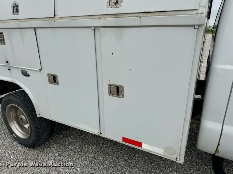 image for item EN4533 2006 Ford F550 Super Duty utility / service truck