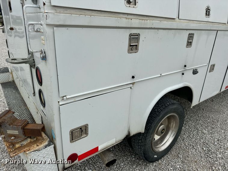 image for item EN4533 2006 Ford F550 Super Duty utility / service truck