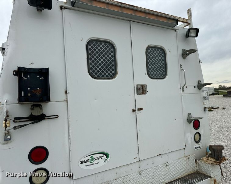 image for item EN4533 2006 Ford F550 Super Duty utility / service truck