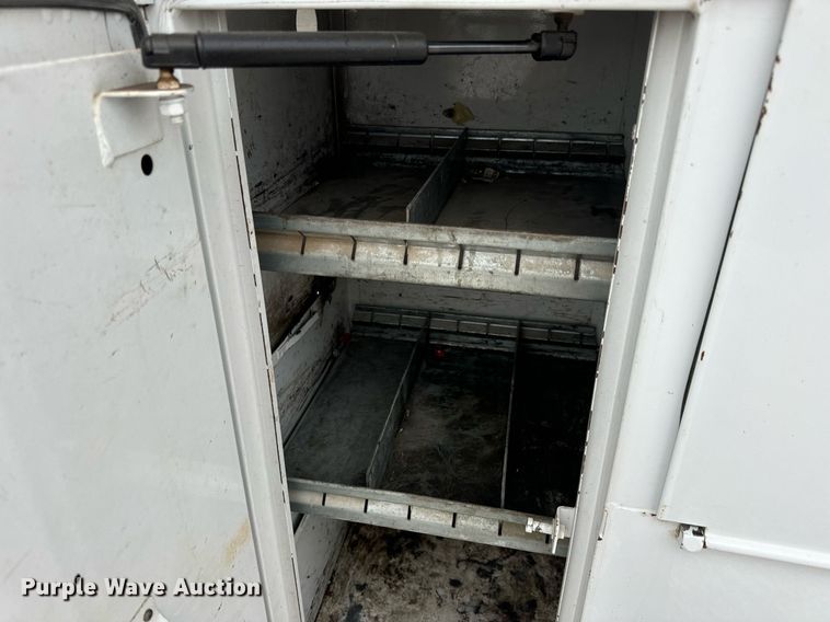 image for item EN4533 2006 Ford F550 Super Duty utility / service truck