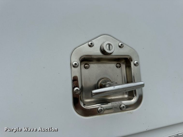 image for item EN4533 2006 Ford F550 Super Duty utility / service truck