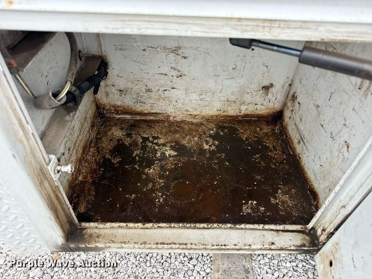 image for item EN4533 2006 Ford F550 Super Duty utility / service truck