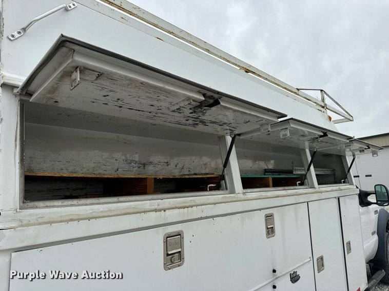 image for item EN4533 2006 Ford F550 Super Duty utility / service truck