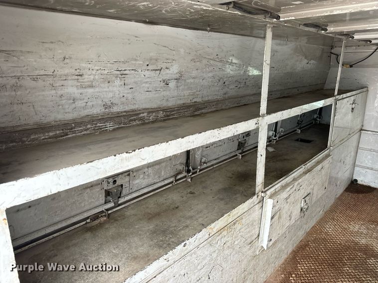 image for item EN4533 2006 Ford F550 Super Duty utility / service truck