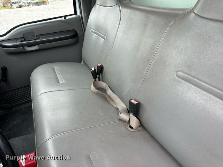 image for item EN4533 2006 Ford F550 Super Duty utility / service truck