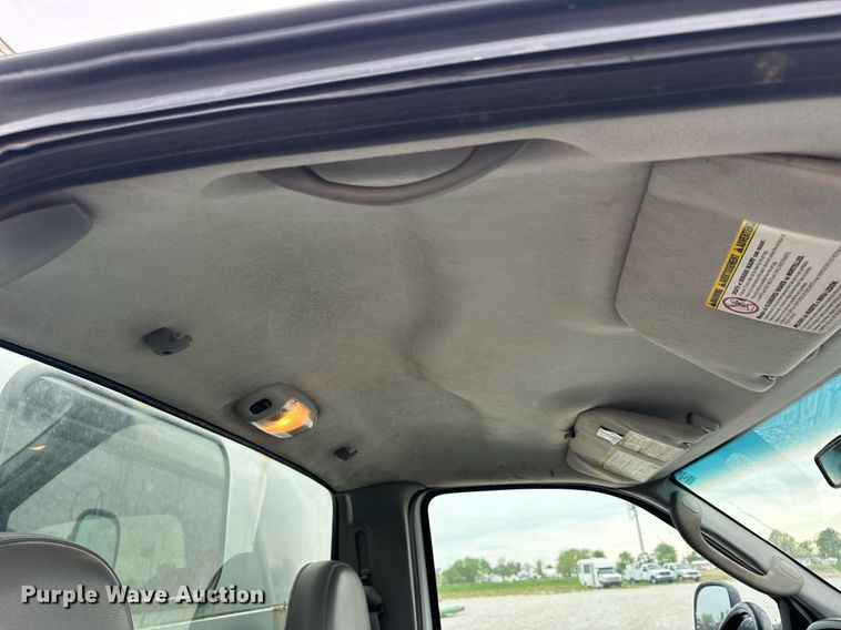 image for item EN4533 2006 Ford F550 Super Duty utility / service truck