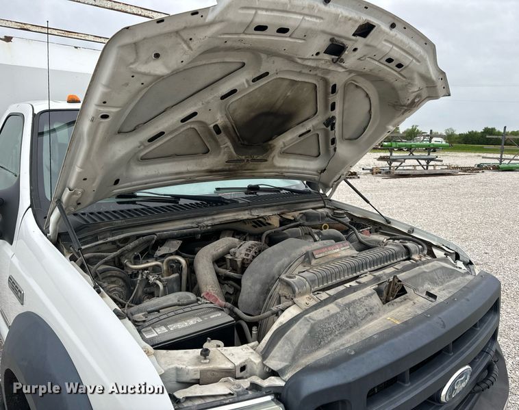 image for item EN4533 2006 Ford F550 Super Duty utility / service truck