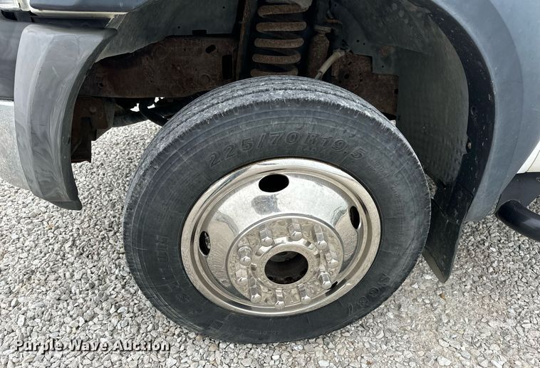 image for item EN4533 2006 Ford F550 Super Duty utility / service truck