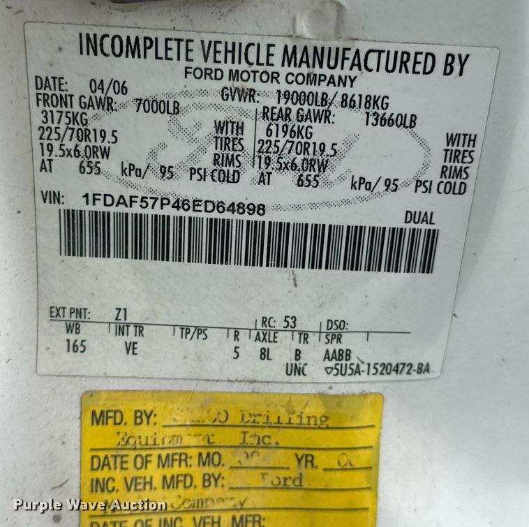 image for item EN4533 2006 Ford F550 Super Duty utility / service truck