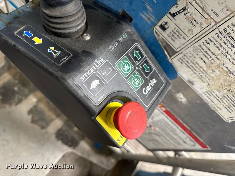 image for item EN4541 2012 Genie GR-20 vertical lift