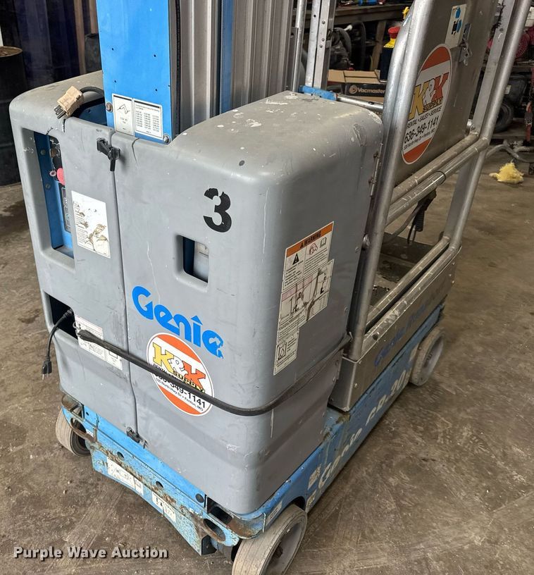 image for item EN4541 2012 Genie GR-20 vertical lift