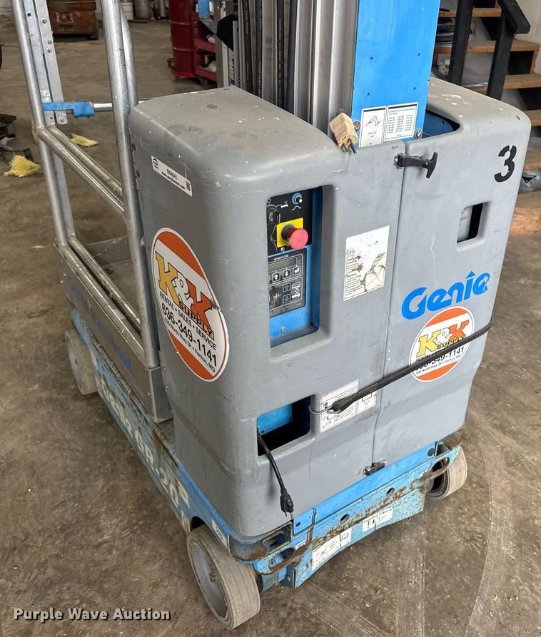 image for item EN4541 2012 Genie GR-20 vertical lift