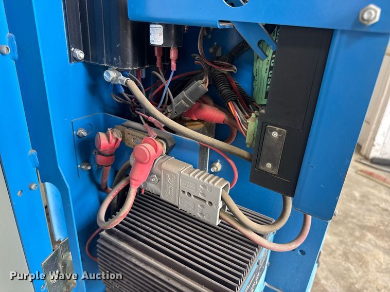 image for item EN4541 2012 Genie GR-20 vertical lift