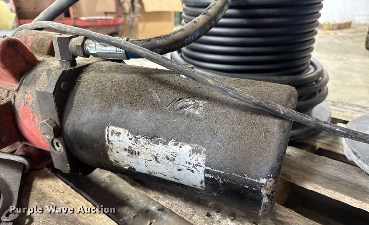 image for item EN4542 Gates PC707 hydraulic hose press