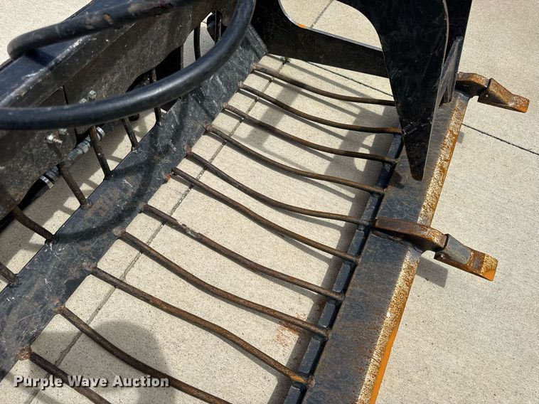 image for item EN4543 Compact utility loader grapple bucket