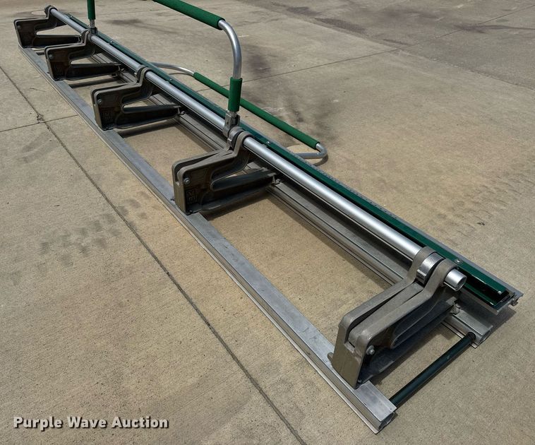 image for item EN4546 VanMark TrimMaster Mark 2 TM10 sheet metal brake